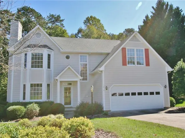 3810 Kenwood Ct, Greensboro, NC 27410