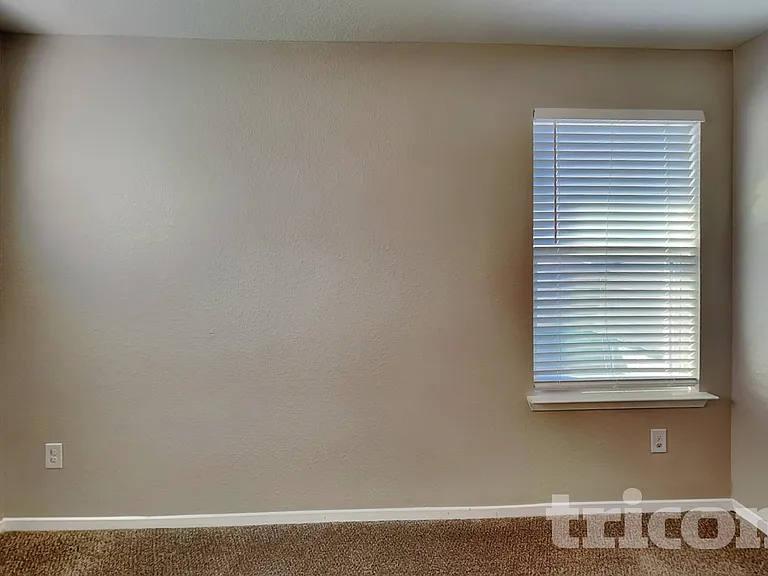 9411 Sandy Ridge Way — Photo 11