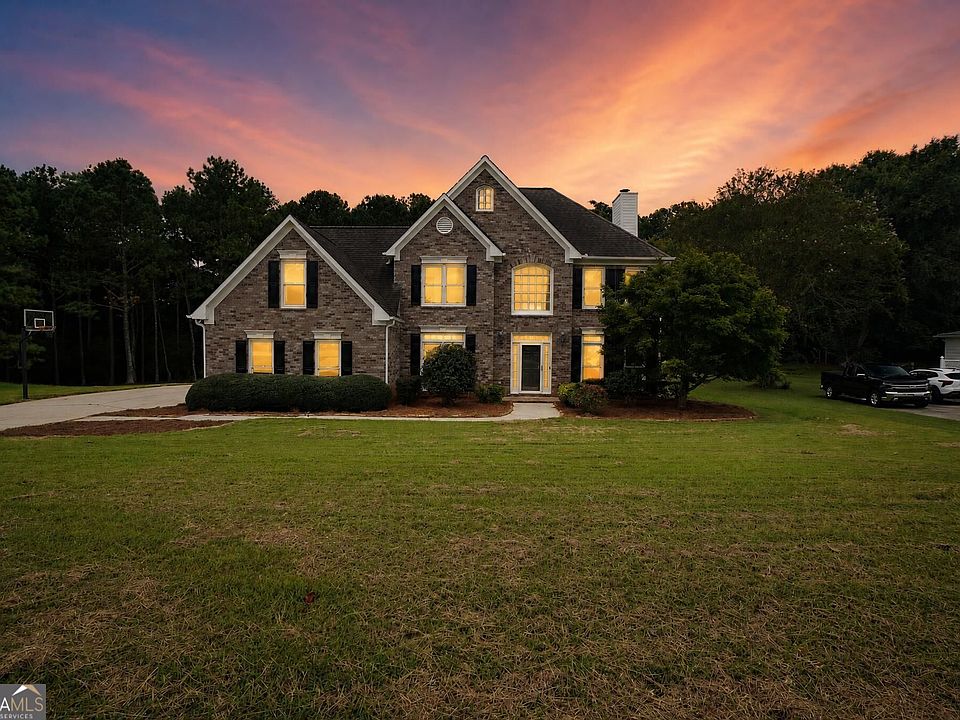 1st image of 110 Hayden Ct