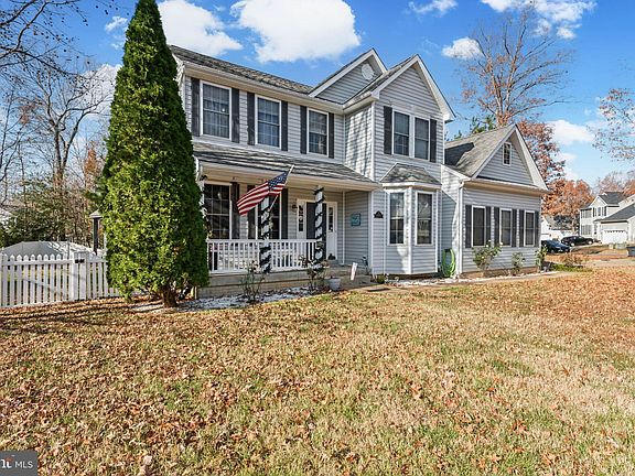 3rd image of 45889 Skipjack Dr