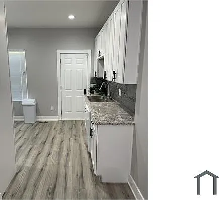 804 E 3rd Ave — Photo 2