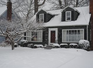 26909 Russell Rd, Bay Village, OH 44140