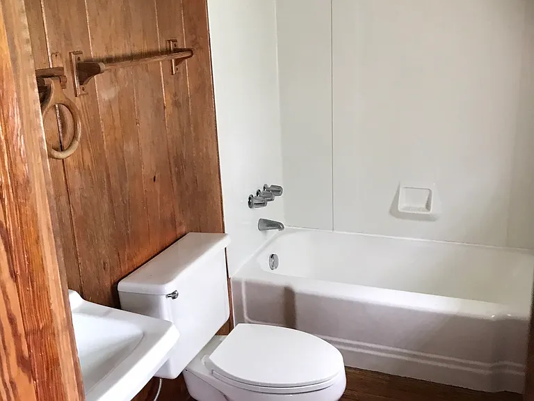 115 Hoffman Beach Rd — Photo 11