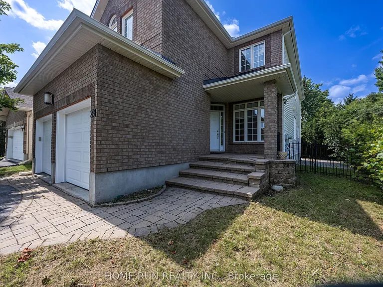 281 Goldridge Dr — Photo 2
