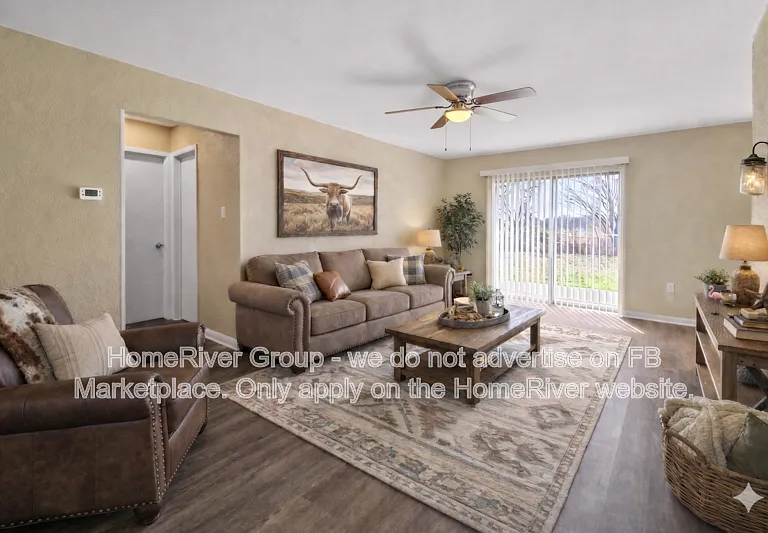 7453 Darien St — Photo 2