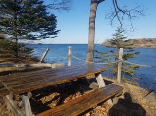 3 Schooner Bay Ave, Owls Head, ME 04854