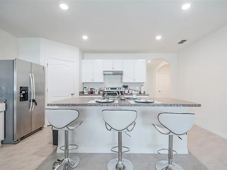 1126 Chichester Ct — Photo 19