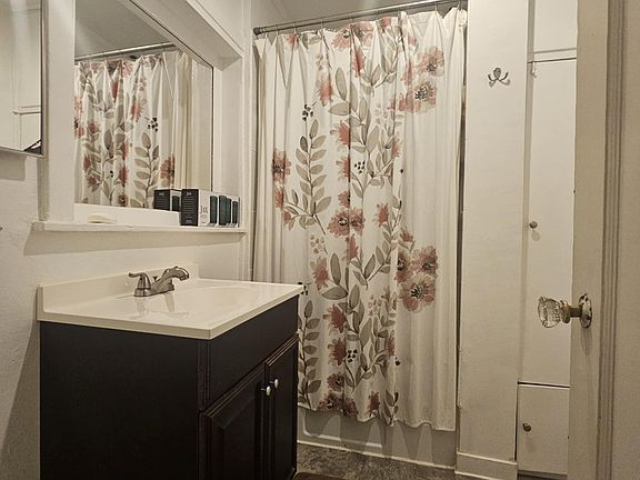 4th image of 58 Buena Vista Ave #A