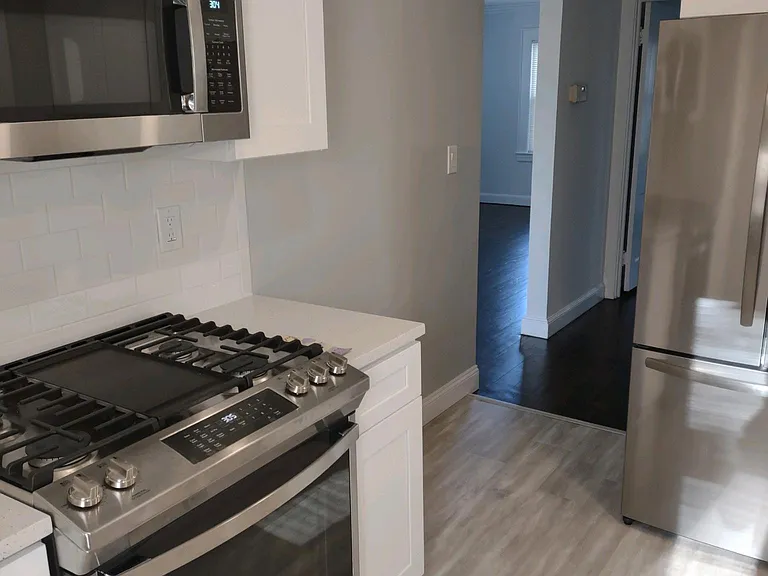 430 Knowlton St #2 — Photo 5
