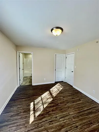 121 Colonnade Street — Photo 35