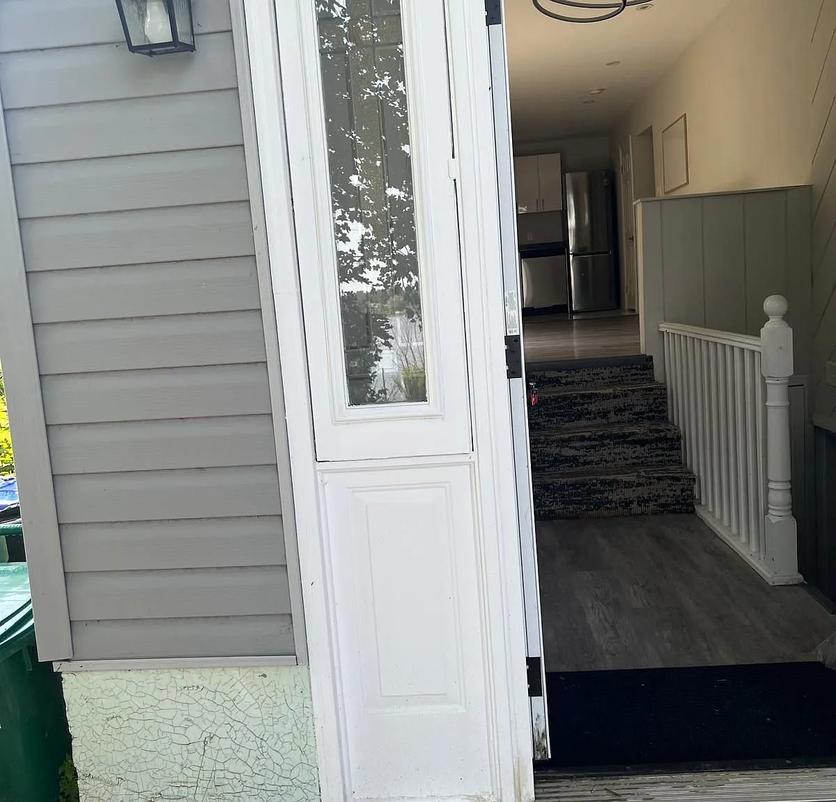 3 bed, $2,268 — Photo 2