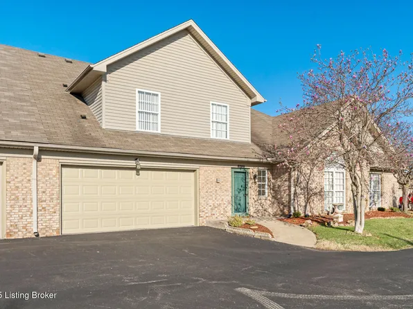 8200 Carmel Village Pl, Louisville, KY 40228