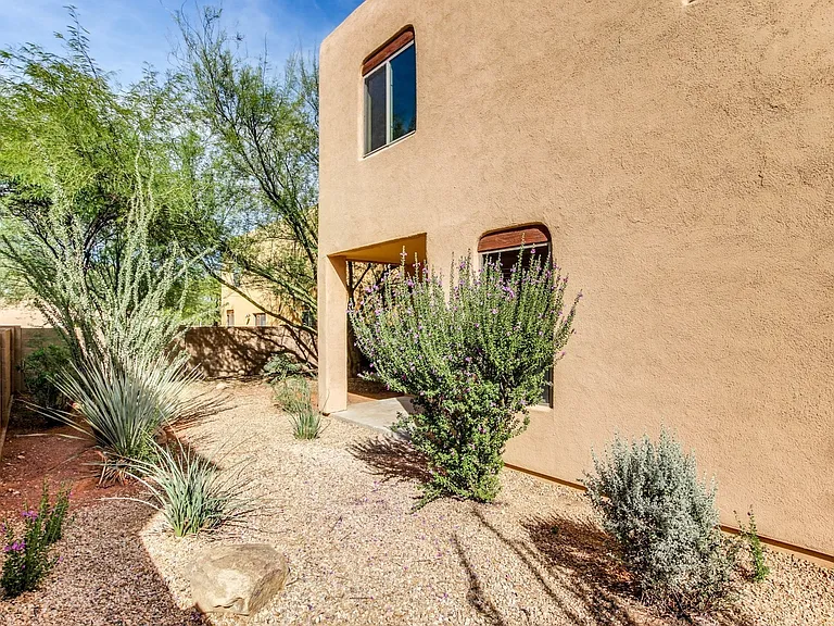 6790 S Avenida Del Abrazo — Photo 24