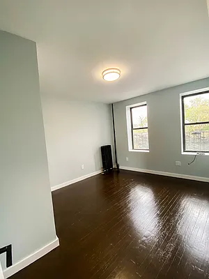 Rented by Compass | media 12