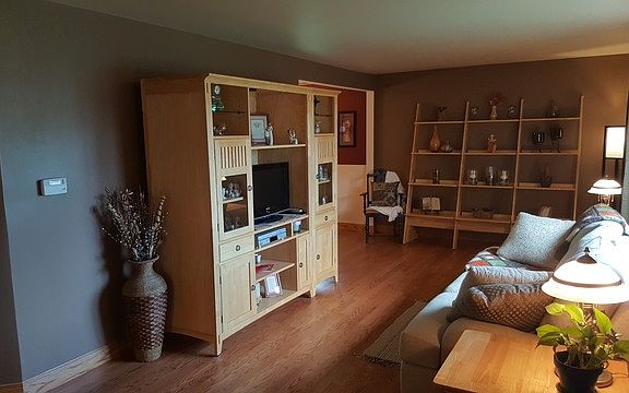 2nd image of 7859 W 101st Pl
