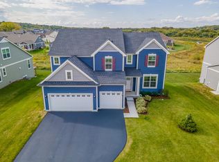 1214 Buckeye Cir, Crystal Lake, IL 60012