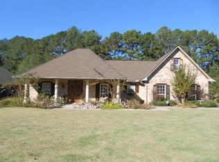 39 Tommy Dr, Philadelphia, MS 39350