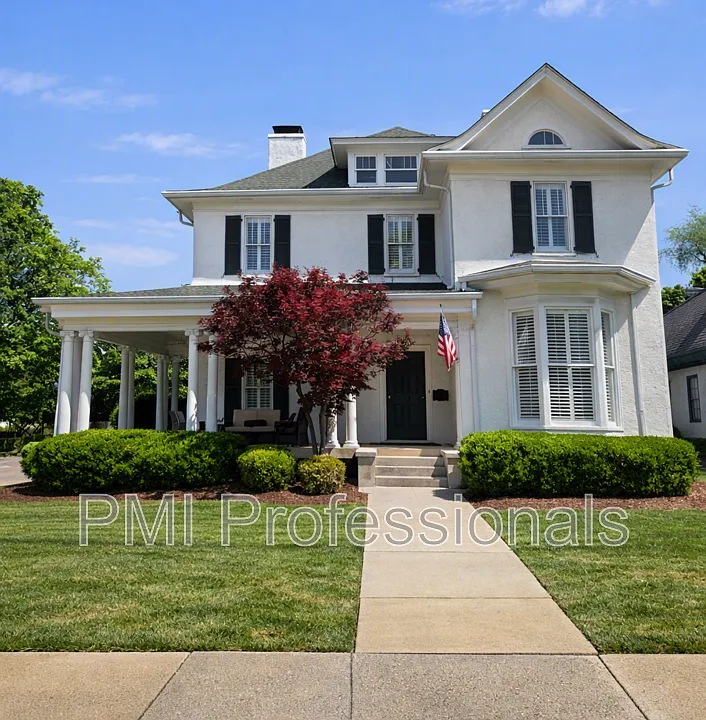 401 E Main St