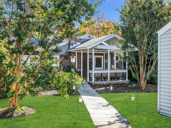 202 1/2 Broad St, Manasquan, NJ 08736