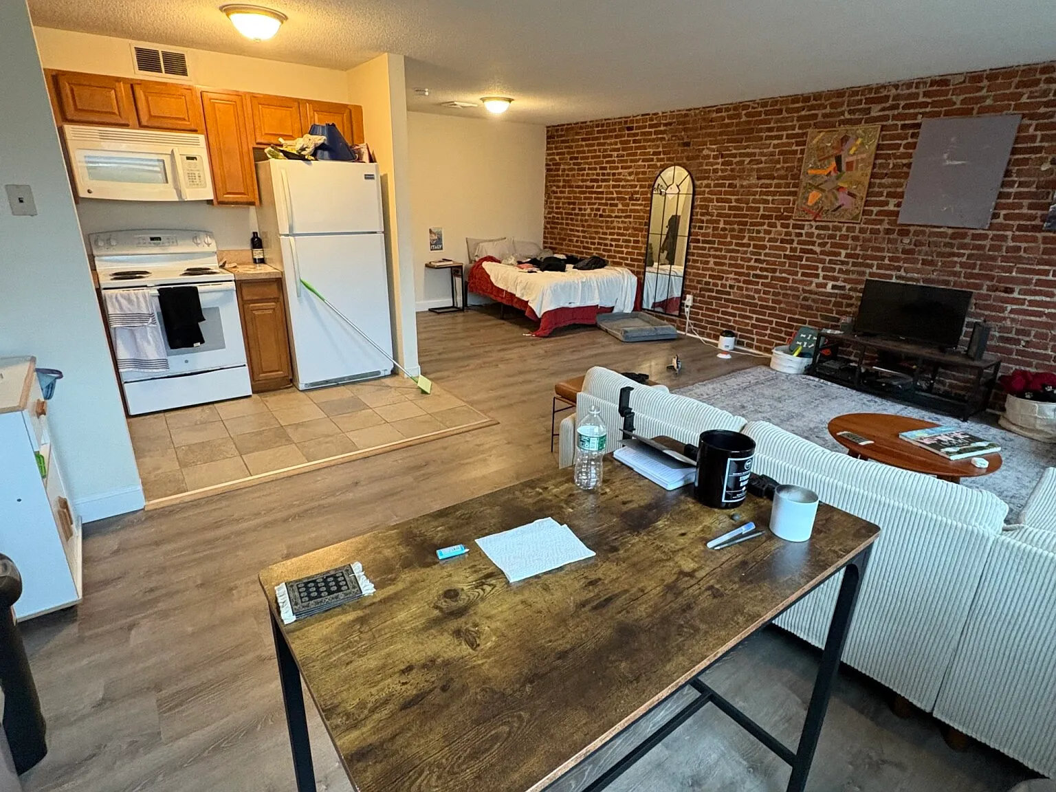 Studio, 375 sqft, $2,300 — Photo 3