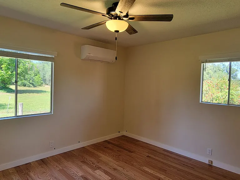 8171 Deschutes Rd — Photo 16