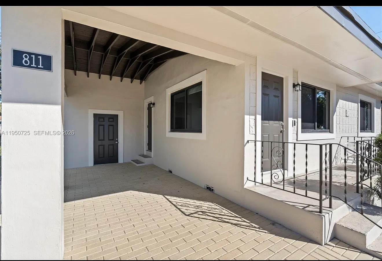 2 bed, 780 sqft, $2,900 — Photo 2