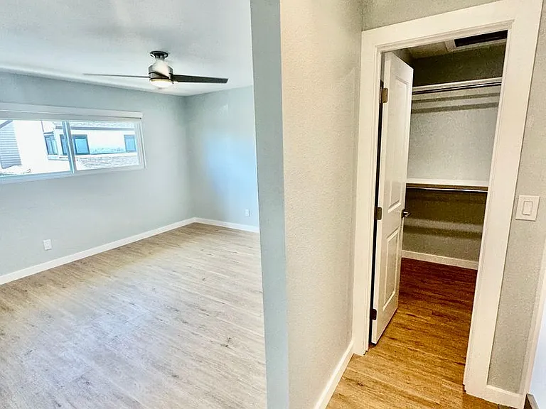 9721 Graham Street — Photo 18