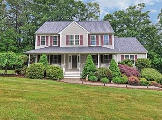 71 Stanphyl Rd, Uxbridge, MA 01569