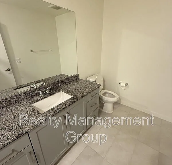 5480 Shorefront Dr #163 — Photo 5