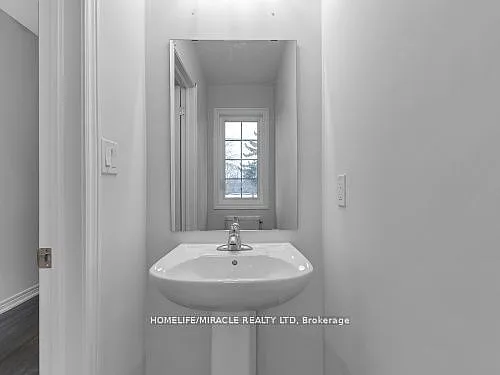32 Vickers Rd — Photo 6