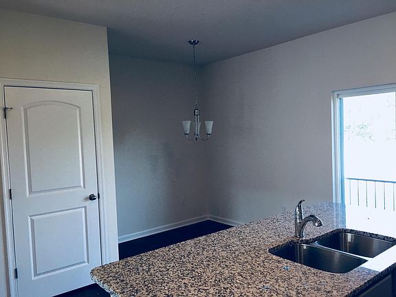 4th image of 194 Magellan Dr