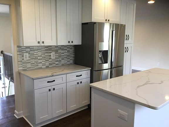 4th image of 8624 Coral Gables Ln