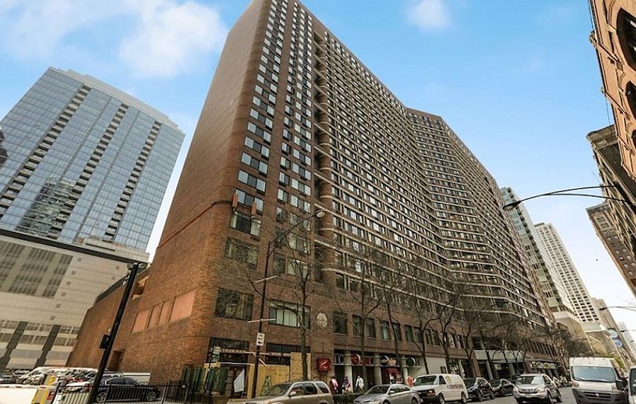 1st image of 211 E Ohio St APT 807