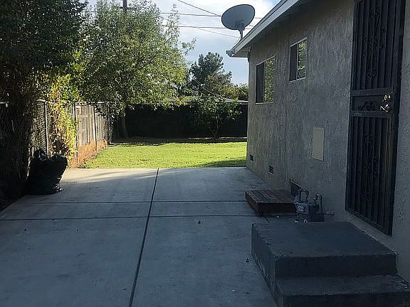 2nd image of 1589 W Gilbert St