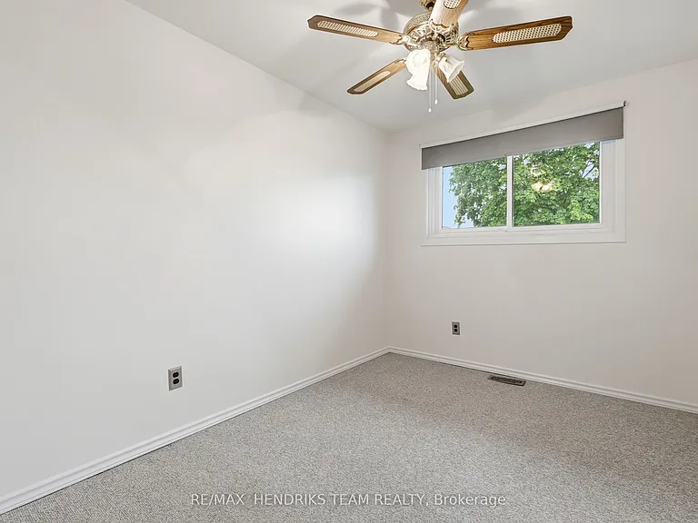 23 Crescentwood Dr — Photo 24