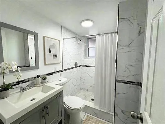 321 64th St #G — Photo 2
