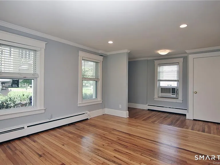 7 Bible St #1 — Photo 3