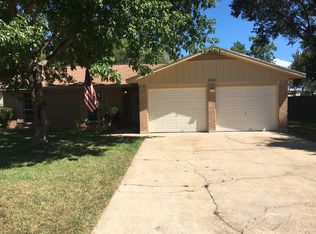 808 McLane St, Victoria, TX 77904
