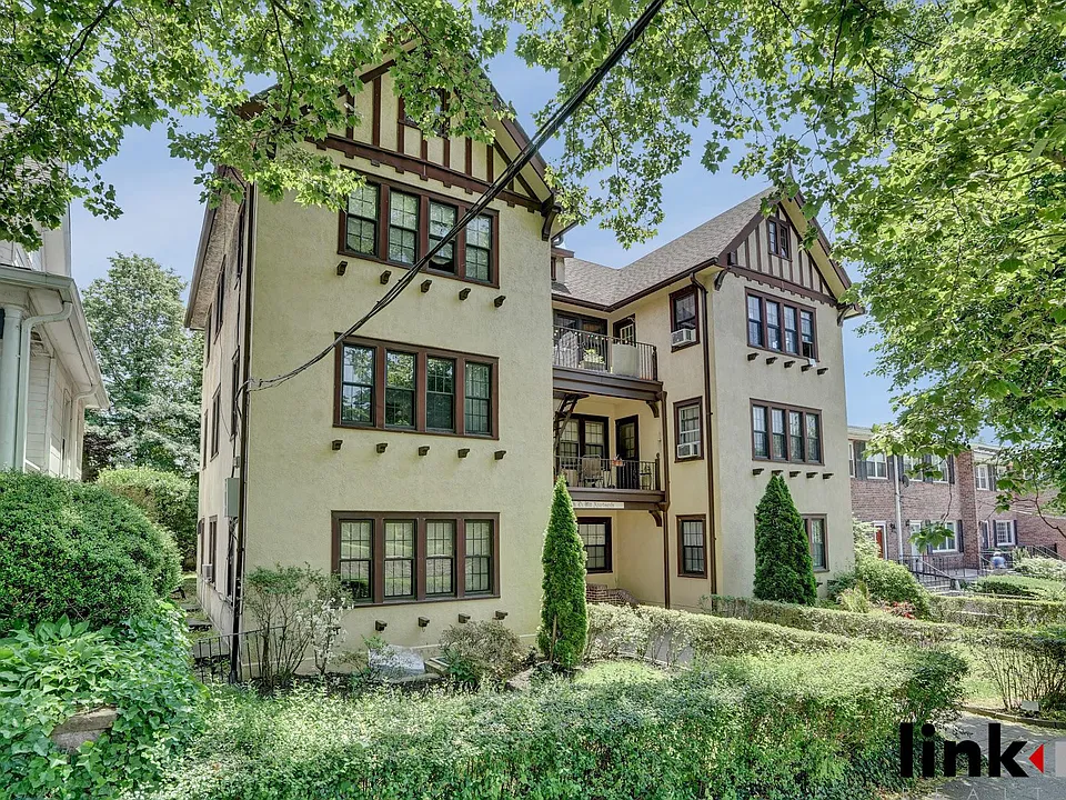 80 Parkway Rd #3B