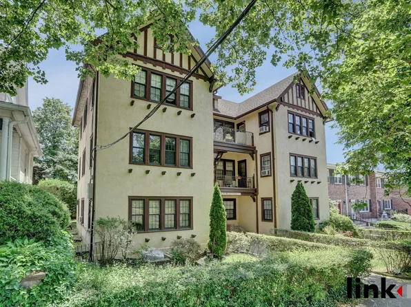 80 Parkway Rd APT 3B, Bronxville, NY 10708
