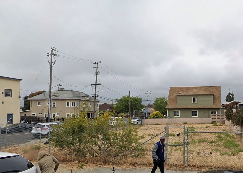 2nd image of 3701 Martin Luther King Jr Way