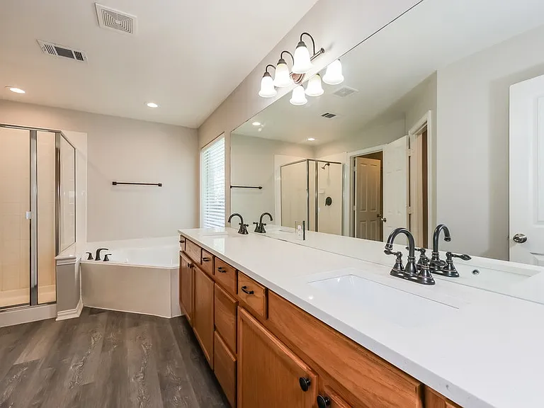 1721 Duck Cove Dr — Photo 11
