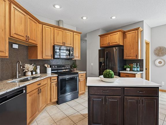 5th image of 4161 Yuma Ln N