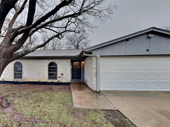 6036 Robin Dr, Watauga, TX 76148