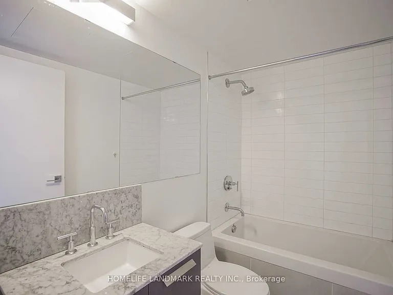 42 Charles St E #3209 — Photo 20