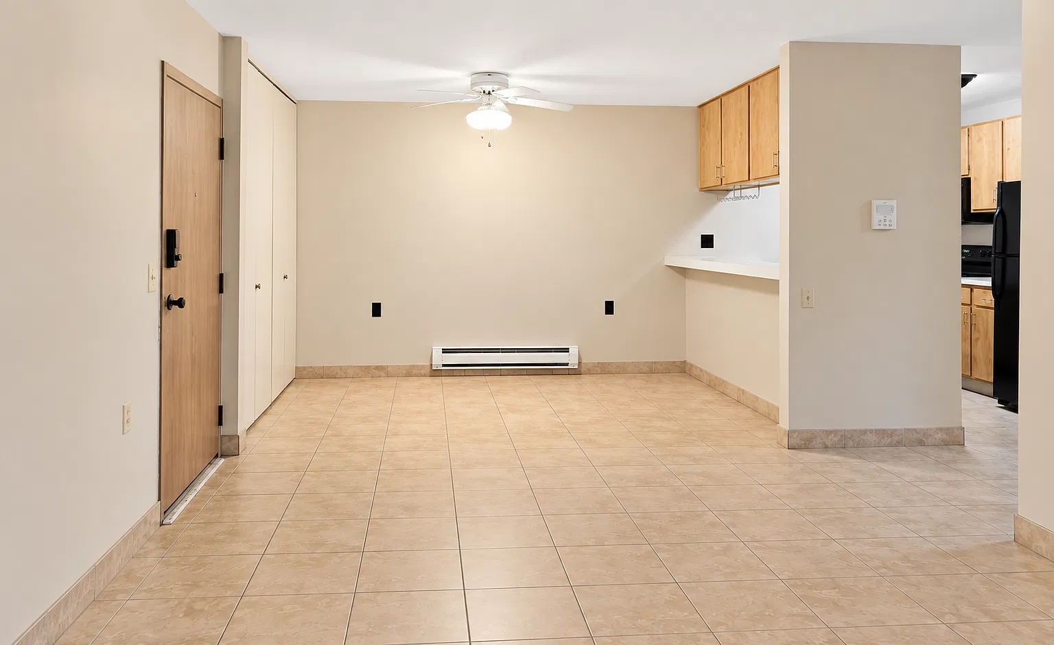 2 bed, 1000 sqft, $1,500 — Photo 2