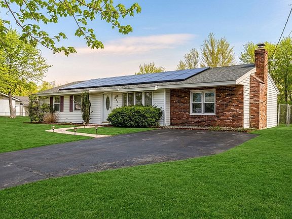 3rd image of 277 Southfield Dr