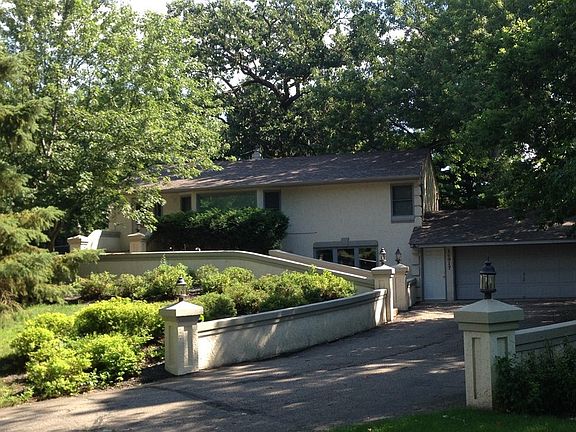 2nd image of 14917 Deerwood Dr