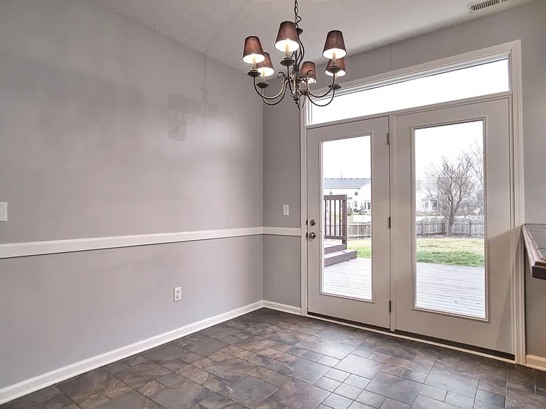 11080 McDowell Dr — Photo 21
