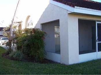 5th image of 2553 Albion Ave